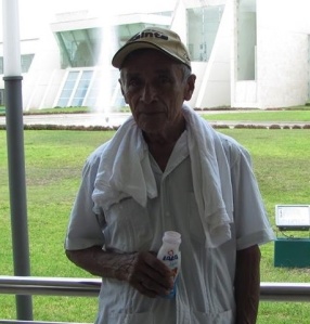 Lorenzo Sabido Muñoz (+), nació en Tahdziú y gran parte de su vida estuvo en Peto.